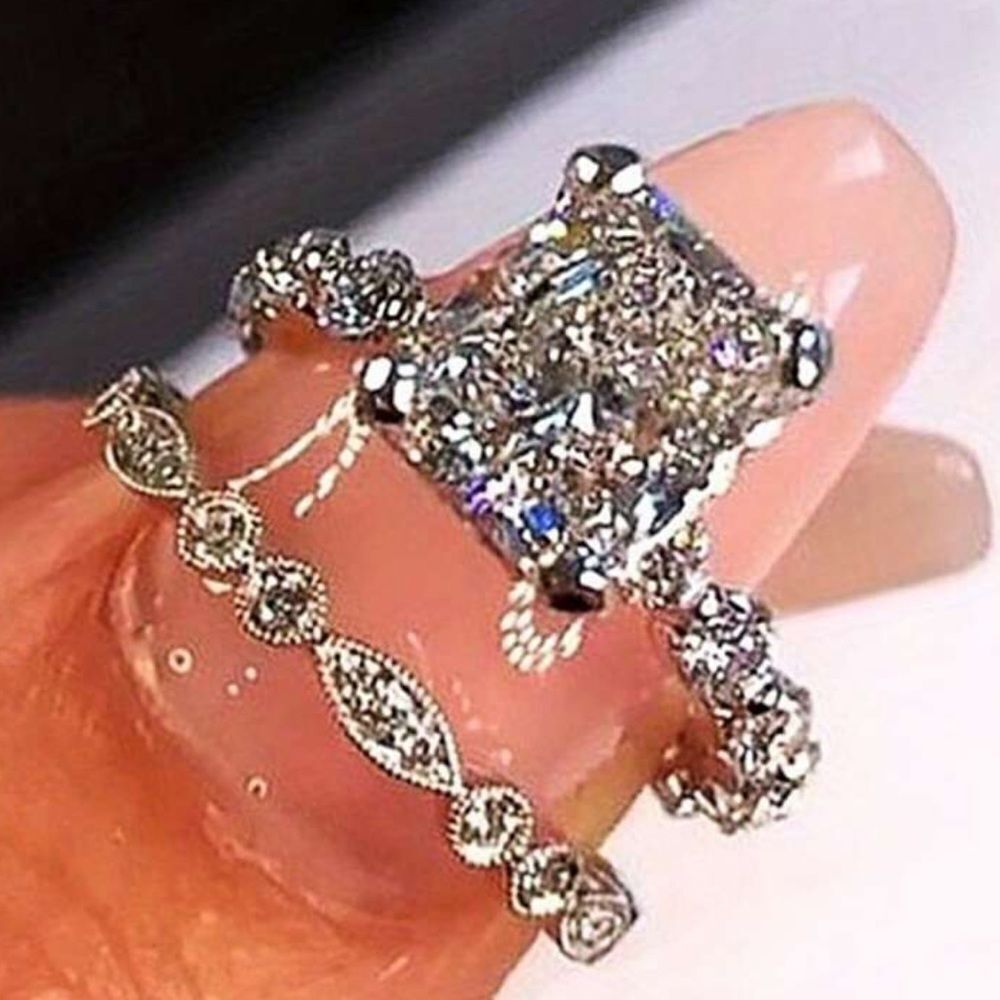 Gorgeous silver elegant wedding ring set with square cz stone!